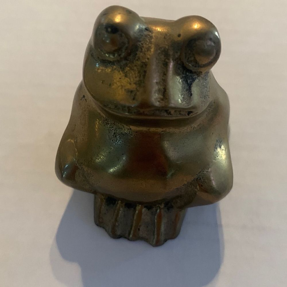 2 Brass Frog Figurines - Picture 3 of 4